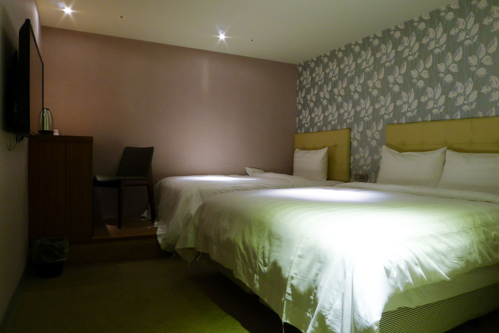 Urtrip Hotel Taipei Extérieur photo